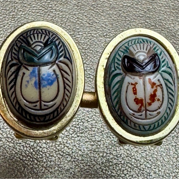 Vintage Whiting & Davis Egyptian Scarab Earrings - Picture 1 of 8